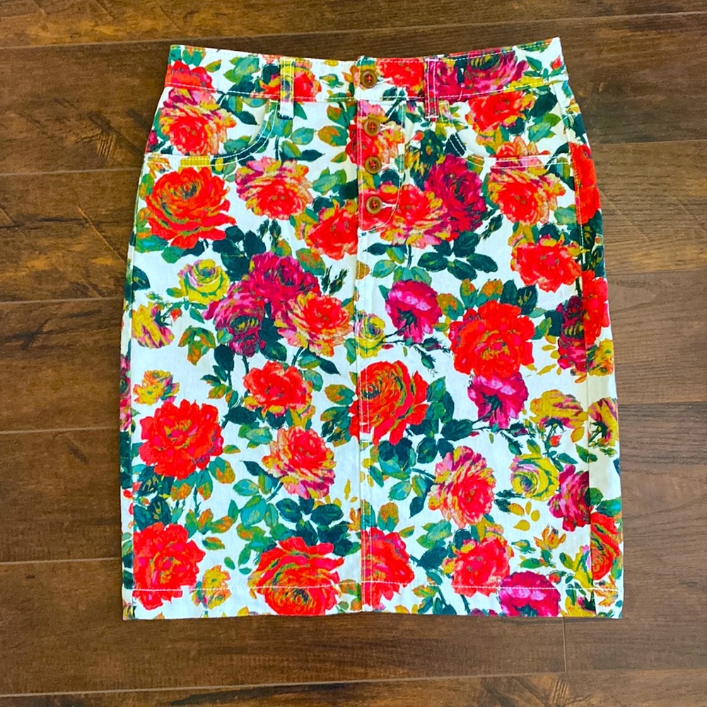 Anthropologie - Maeve - Denim Floral Pencil Skirt - Knee Length - 6